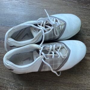 Women’s Nike golf shoes